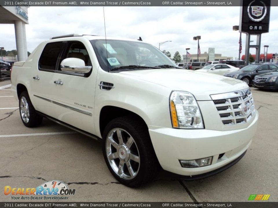 2011 Cadillac Escalade EXT Premium AWD White Diamond Tricoat / Cashmere/Cocoa Photo #2