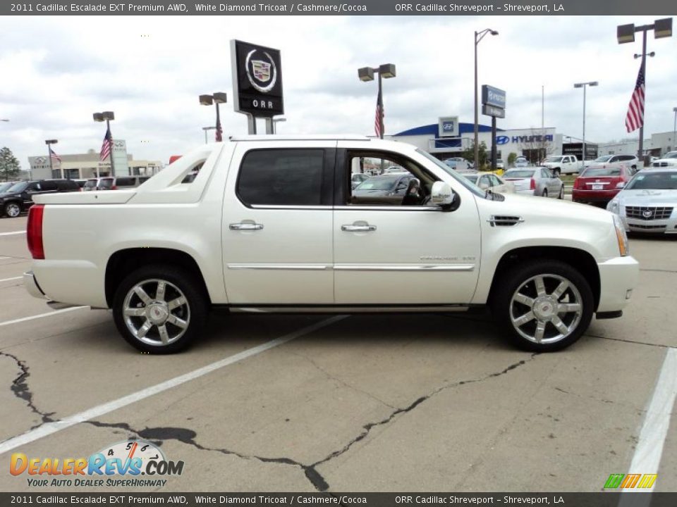 2011 Cadillac Escalade EXT Premium AWD White Diamond Tricoat / Cashmere/Cocoa Photo #4
