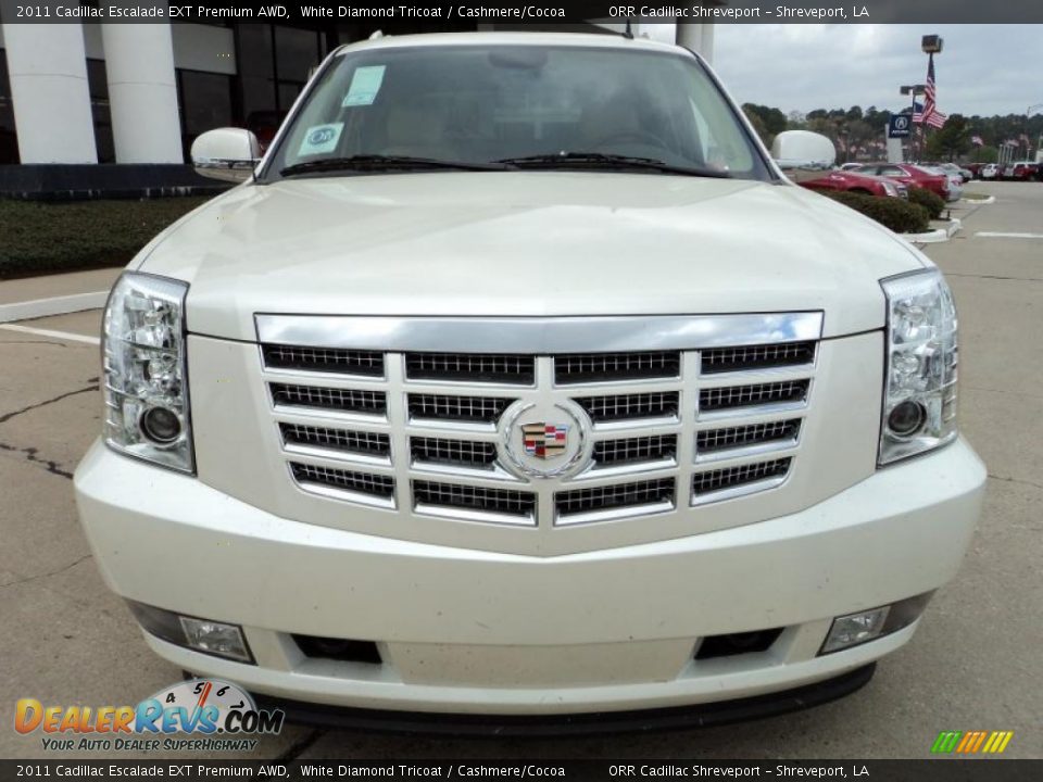 White Diamond Tricoat 2011 Cadillac Escalade EXT Premium AWD Photo #5