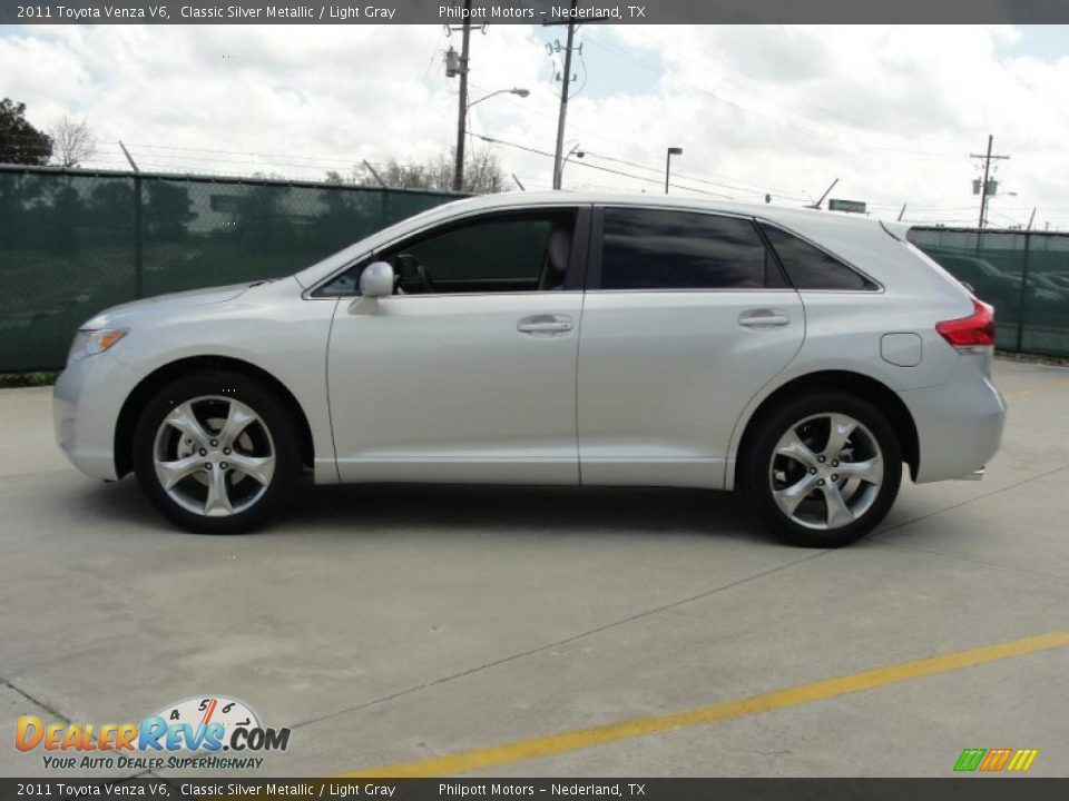 Classic Silver Metallic 2011 Toyota Venza V6 Photo #6