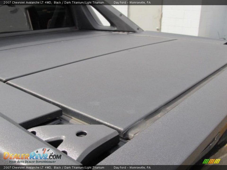2007 Chevrolet Avalanche LT 4WD Black / Dark Titanium/Light Titanium Photo #6