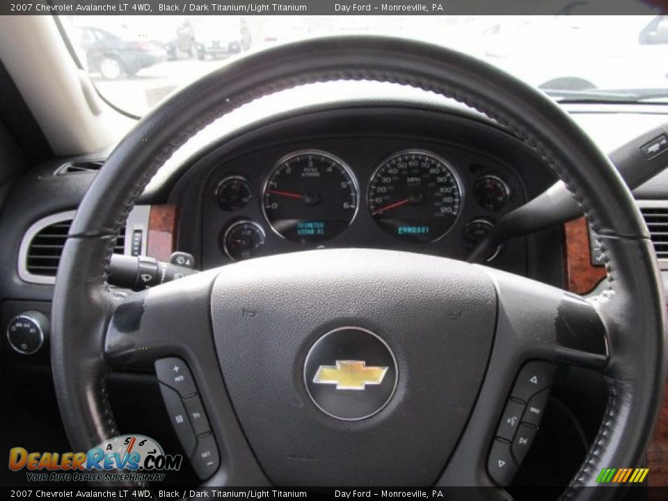 2007 Chevrolet Avalanche LT 4WD Black / Dark Titanium/Light Titanium Photo #13