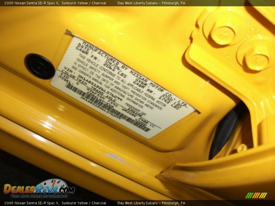 2006 Nissan Sentra SE-R Spec V Sunburst Yellow / Charcoal Photo #13