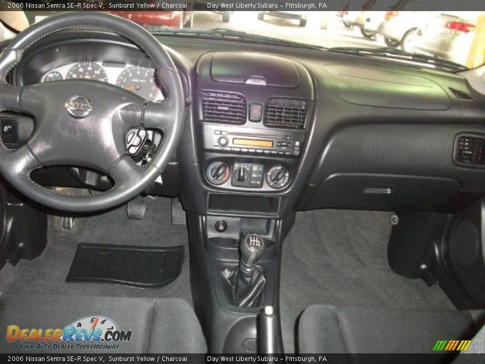 2006 Nissan Sentra SE-R Spec V Sunburst Yellow / Charcoal Photo #15