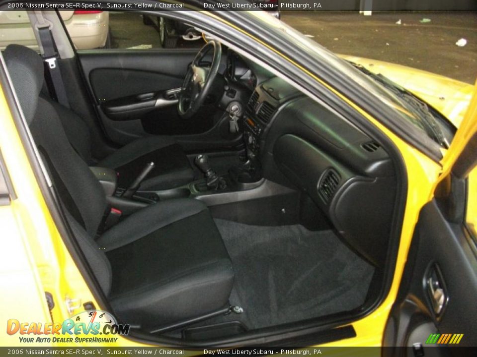 2006 Nissan Sentra SE-R Spec V Sunburst Yellow / Charcoal Photo #17