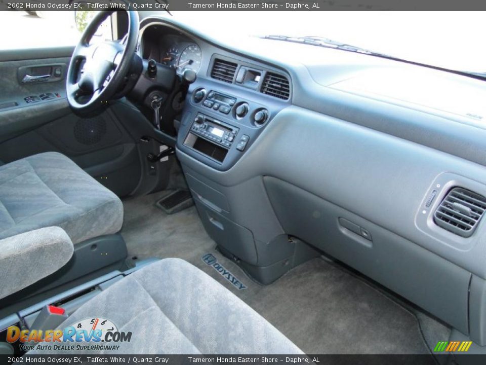 Dashboard of 2002 Honda Odyssey EX Photo #26