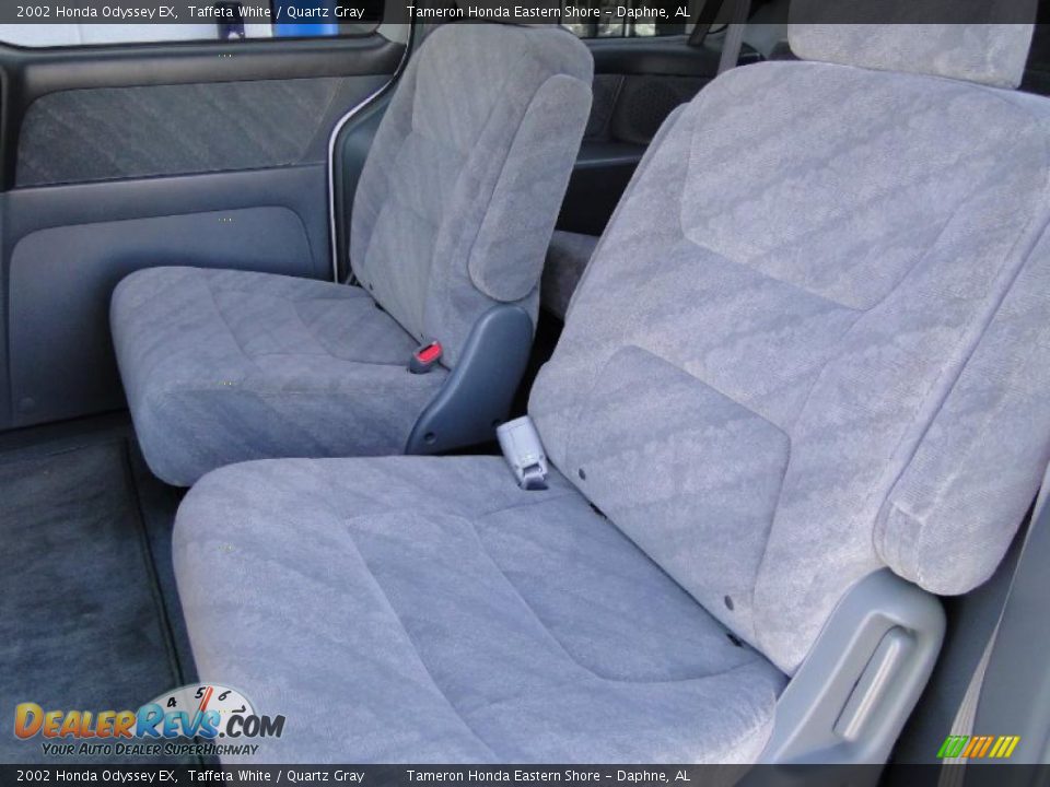 Quartz Gray Interior - 2002 Honda Odyssey EX Photo #29
