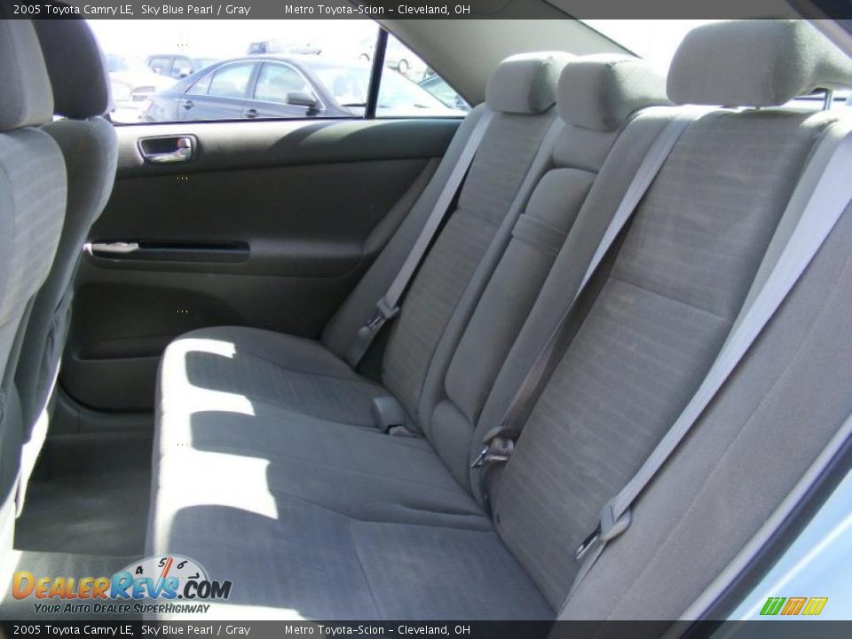 2005 Toyota Camry LE Sky Blue Pearl / Gray Photo #11