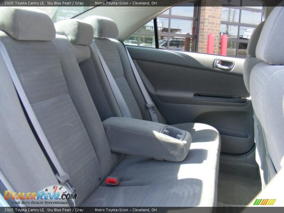 2005 Toyota Camry LE Sky Blue Pearl / Gray Photo #12