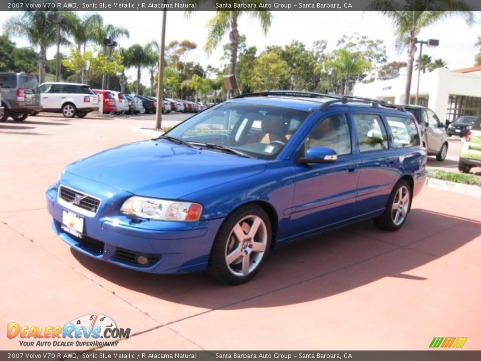 Front 3/4 View of 2007 Volvo V70 R AWD Photo #1