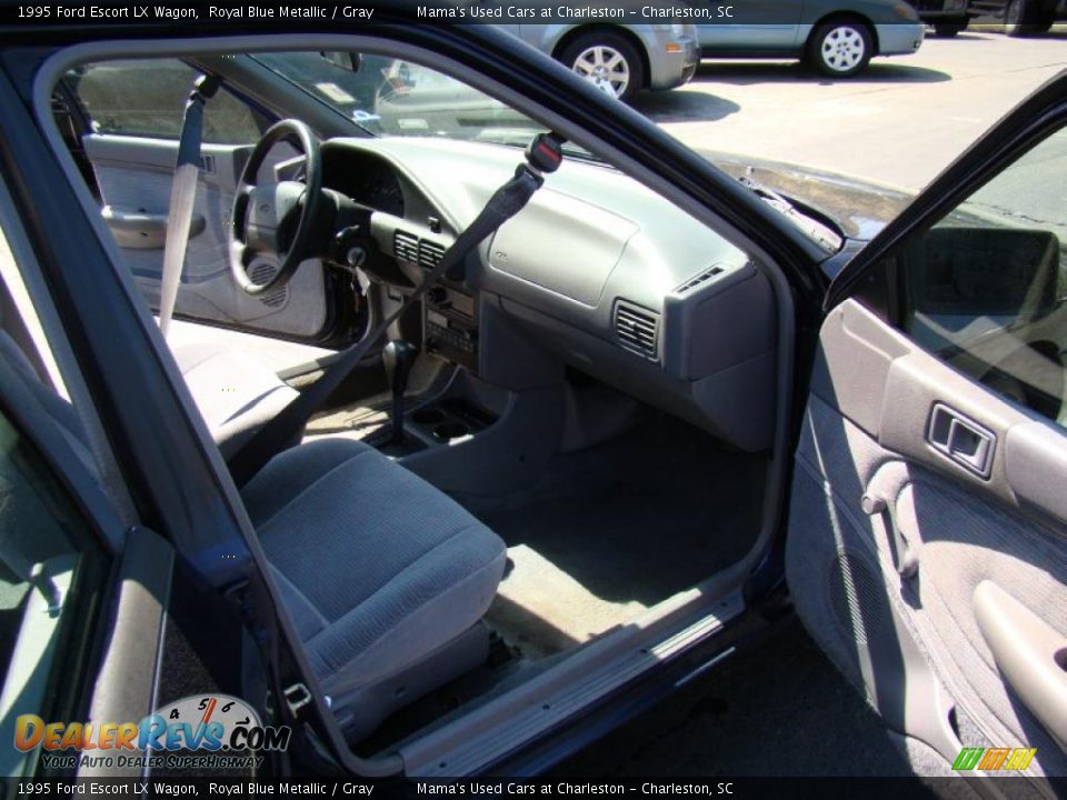 1995 Ford Escort LX Wagon Royal Blue Metallic / Gray Photo #15