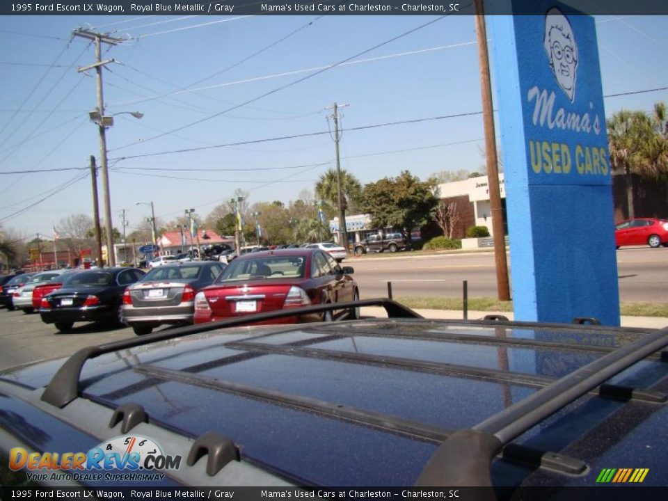 1995 Ford Escort LX Wagon Royal Blue Metallic / Gray Photo #32