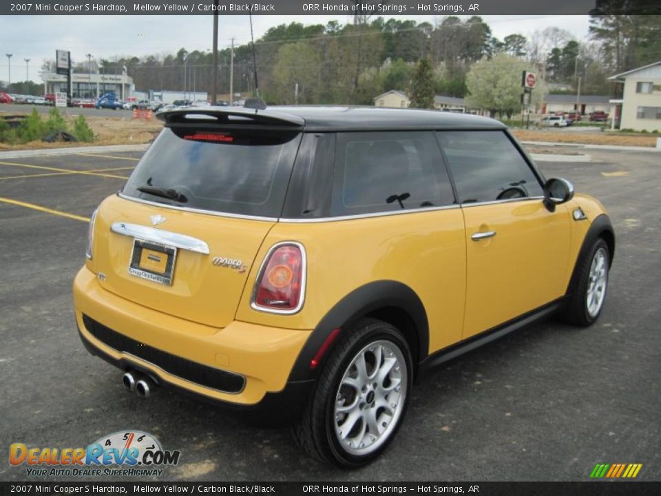 2007 Mini Cooper S Hardtop Mellow Yellow / Carbon Black/Black Photo #5