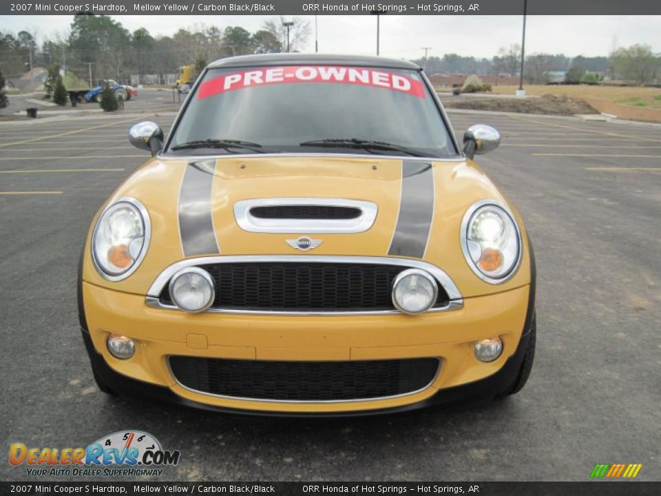 2007 Mini Cooper S Hardtop Mellow Yellow / Carbon Black/Black Photo #8