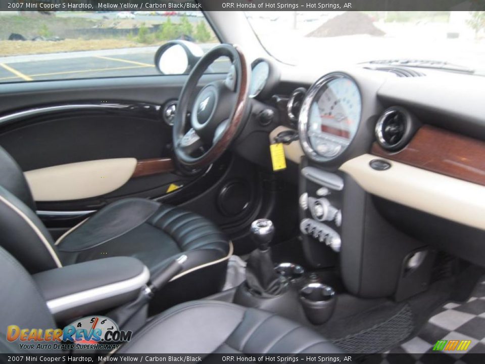 2007 Mini Cooper S Hardtop Mellow Yellow / Carbon Black/Black Photo #15