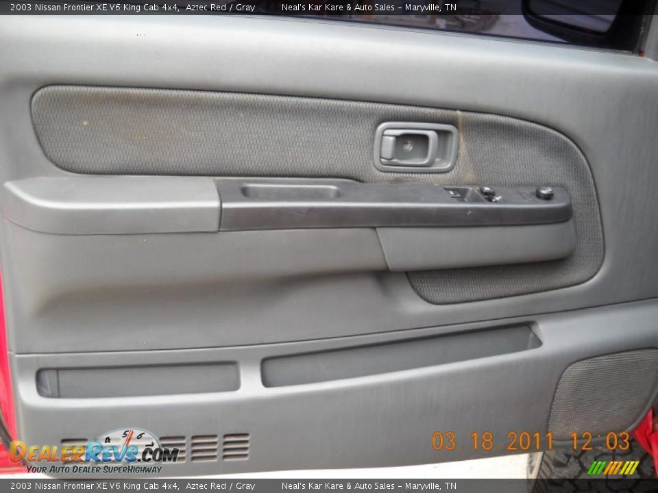 2003 Nissan Frontier XE V6 King Cab 4x4 Aztec Red / Gray Photo #12