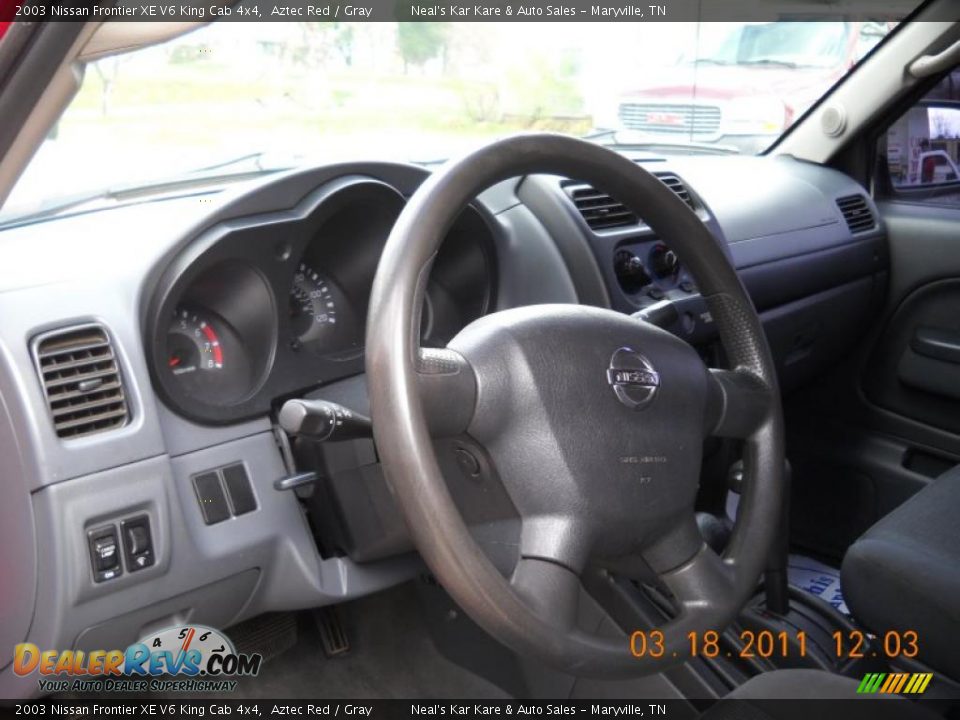 2003 Nissan Frontier XE V6 King Cab 4x4 Aztec Red / Gray Photo #13