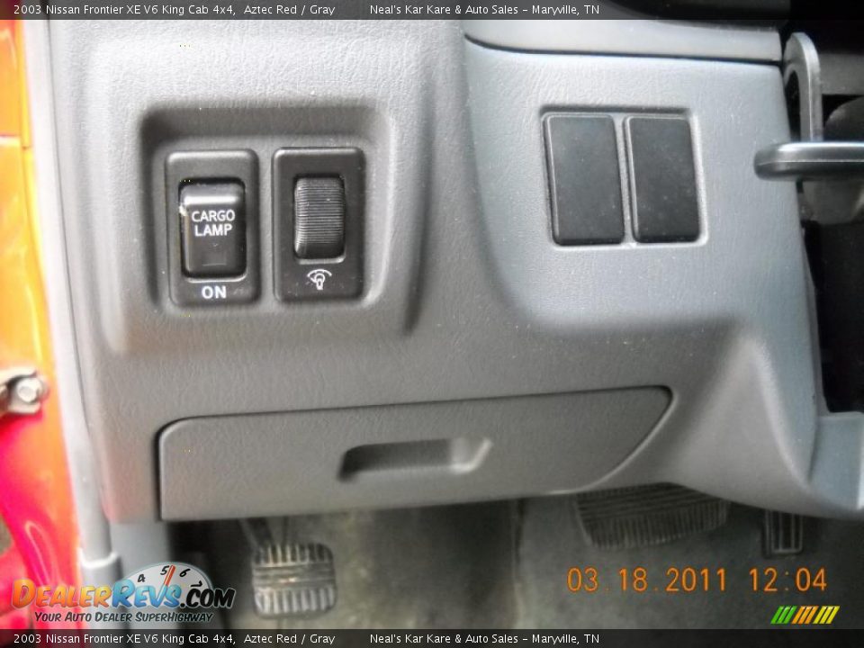 2003 Nissan Frontier XE V6 King Cab 4x4 Aztec Red / Gray Photo #14