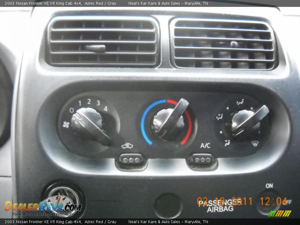 2003 Nissan Frontier XE V6 King Cab 4x4 Aztec Red / Gray Photo #19