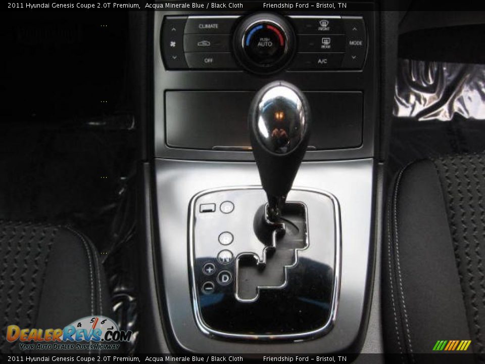 2011 Hyundai Genesis Coupe 2.0T Premium Shifter Photo #22