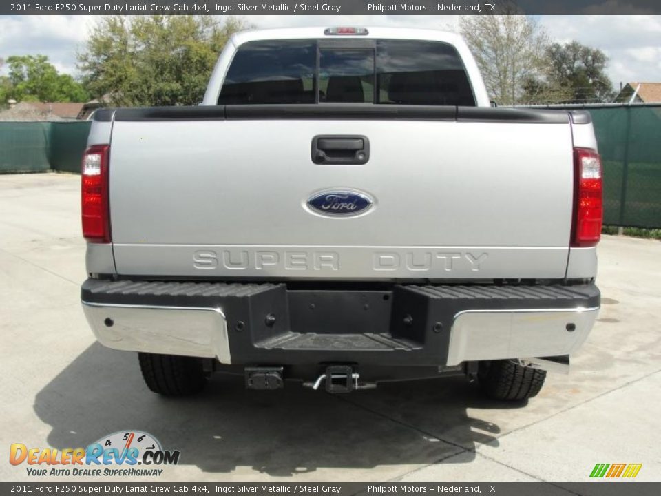 2011 Ford F250 Super Duty Lariat Crew Cab 4x4 Ingot Silver Metallic / Steel Gray Photo #4