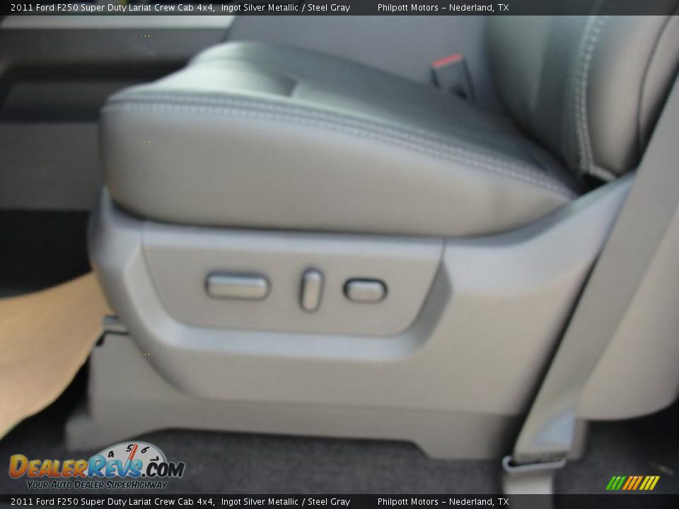 2011 Ford F250 Super Duty Lariat Crew Cab 4x4 Ingot Silver Metallic / Steel Gray Photo #28
