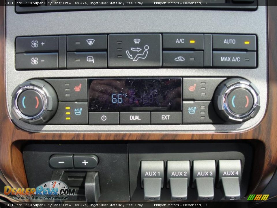2011 Ford F250 Super Duty Lariat Crew Cab 4x4 Ingot Silver Metallic / Steel Gray Photo #33