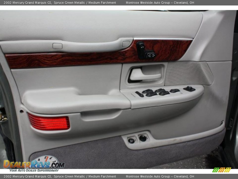 Door Panel of 2002 Mercury Grand Marquis GS Photo #18