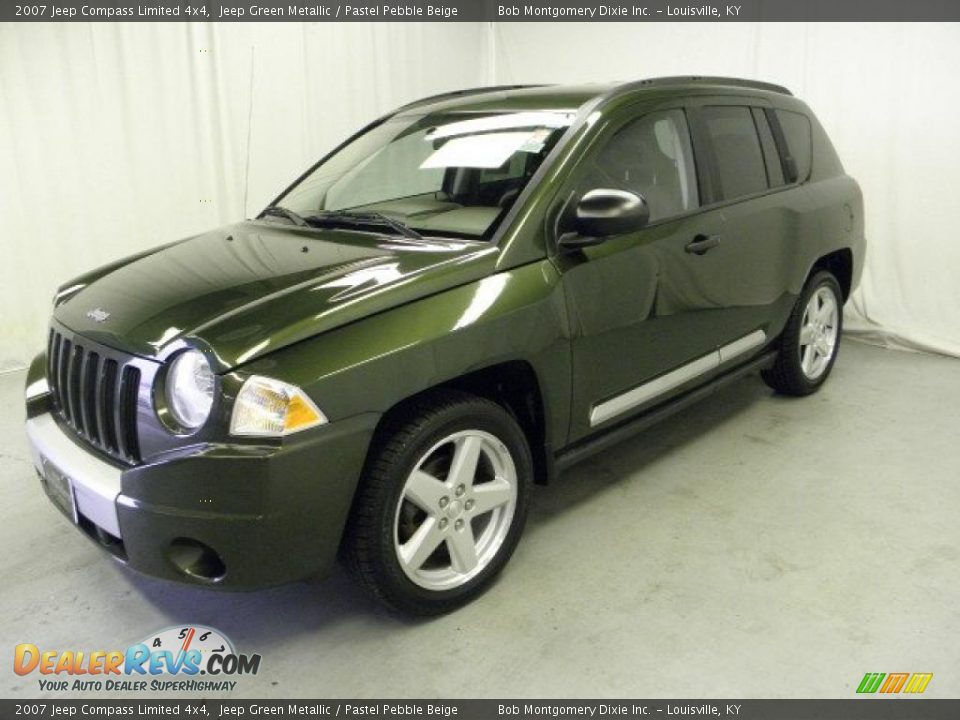 2007 Jeep Compass Limited 4x4 Jeep Green Metallic / Pastel Pebble Beige Photo #3