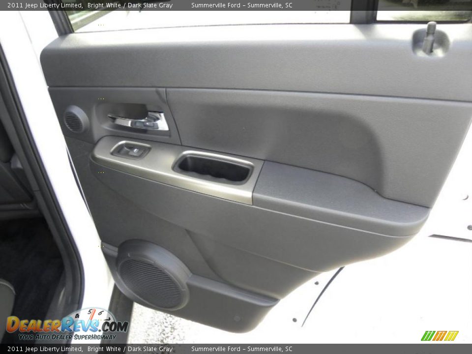 2011 Jeep Liberty Limited Bright White / Dark Slate Gray Photo #11