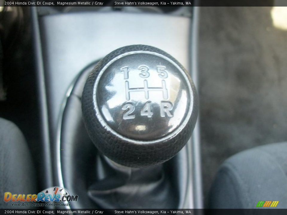 2004 Honda Civic EX Coupe Shifter Photo #19