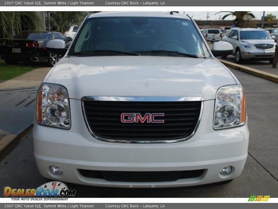 2007 GMC Yukon SLE Summit White / Light Titanium Photo #2