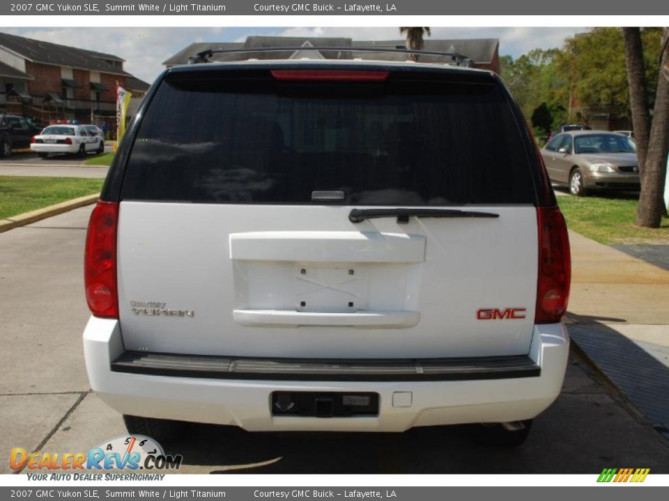 2007 GMC Yukon SLE Summit White / Light Titanium Photo #3