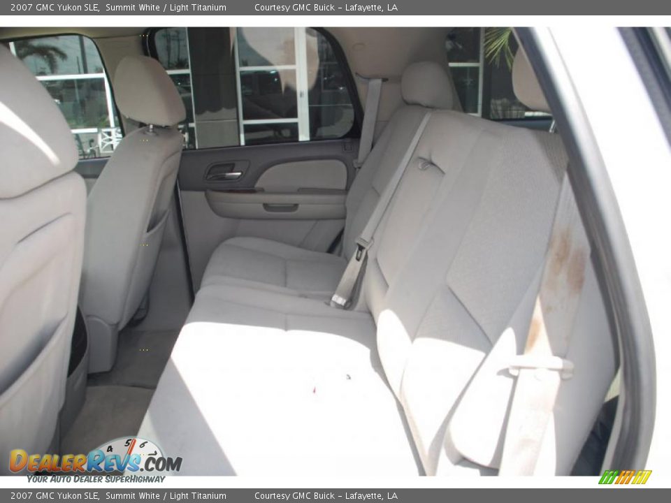 2007 GMC Yukon SLE Summit White / Light Titanium Photo #8