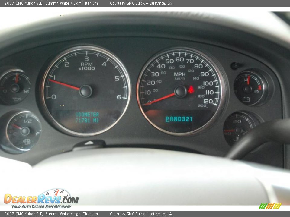 2007 GMC Yukon SLE Summit White / Light Titanium Photo #15