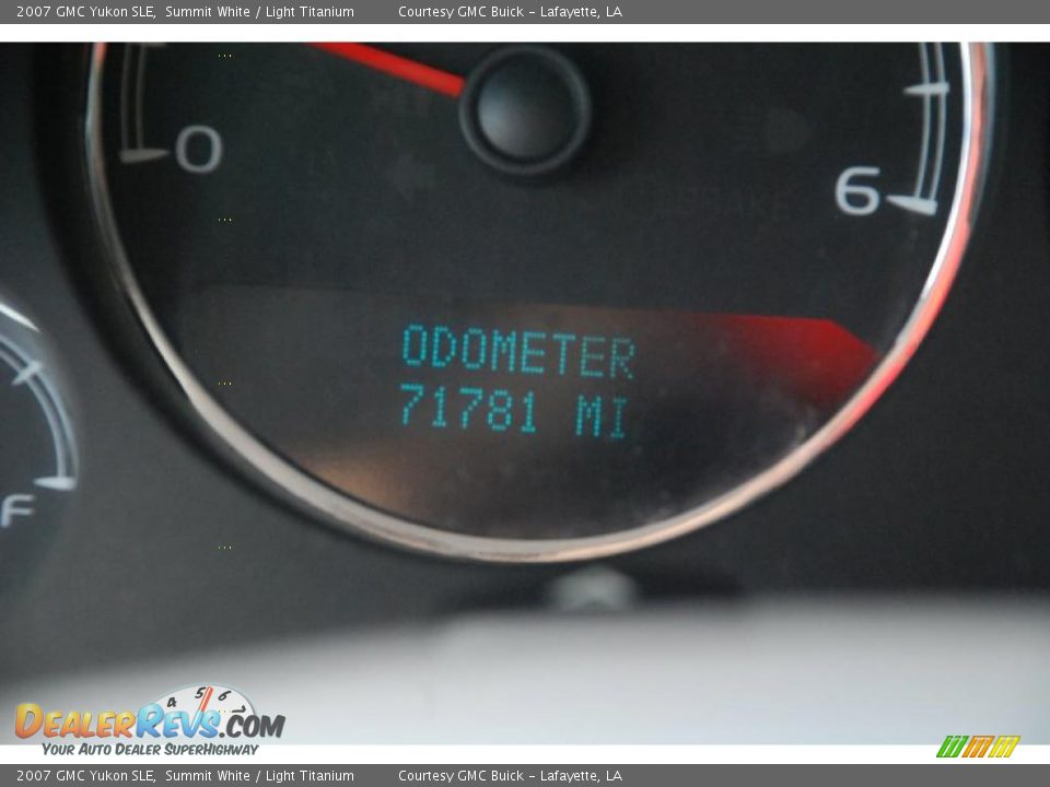2007 GMC Yukon SLE Summit White / Light Titanium Photo #16