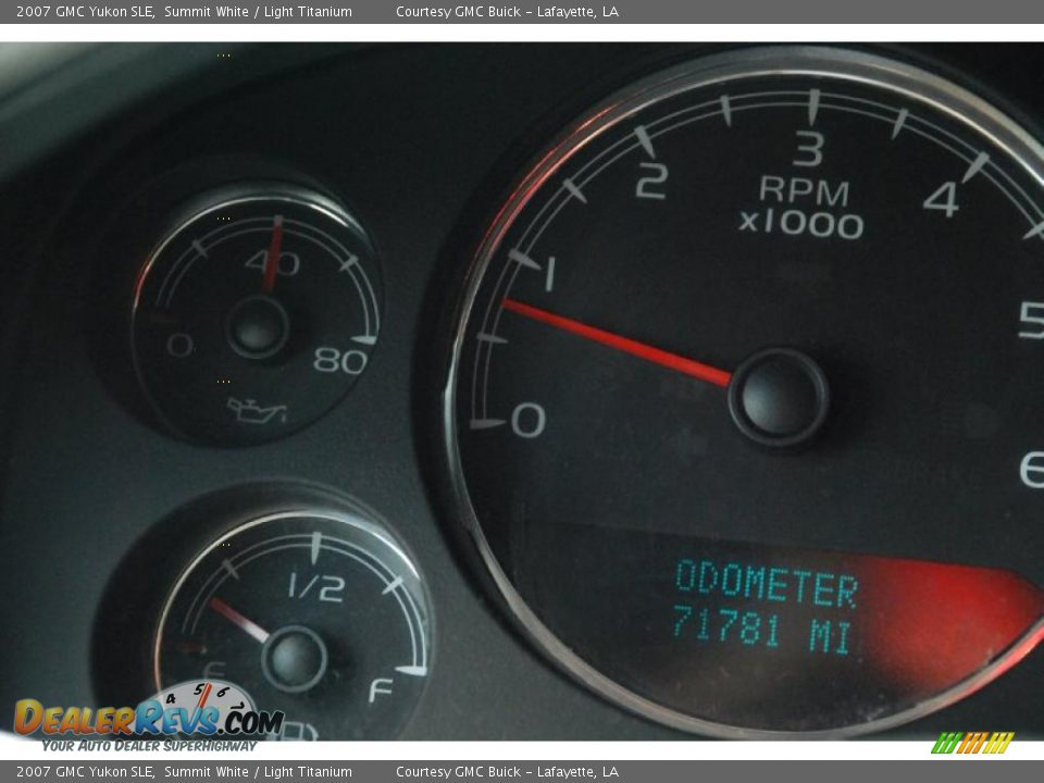 2007 GMC Yukon SLE Summit White / Light Titanium Photo #17