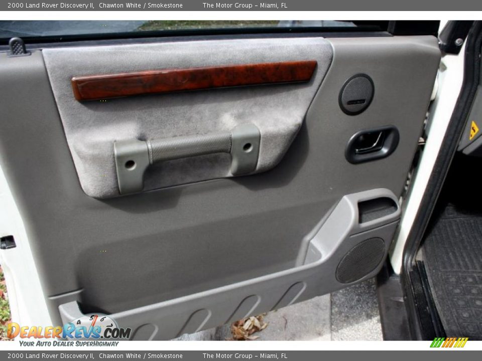 Door Panel of 2000 Land Rover Discovery II  Photo #23