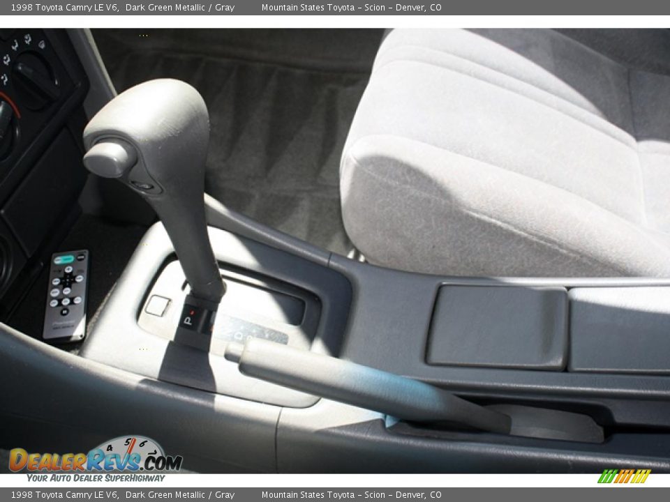 1998 Toyota Camry LE V6 Dark Green Metallic / Gray Photo #21