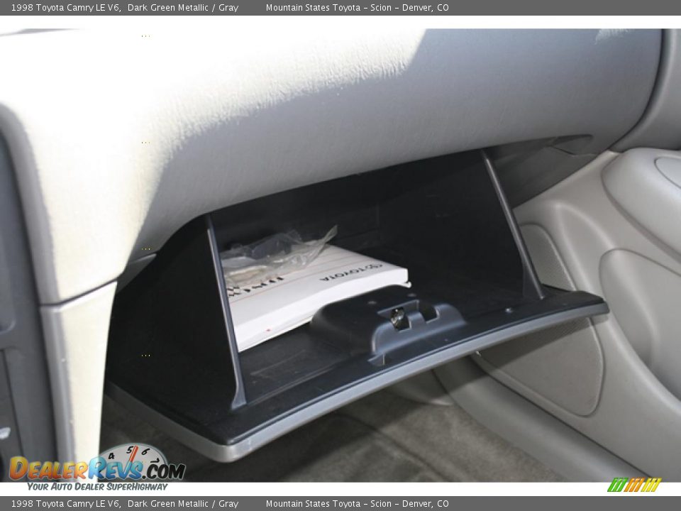 1998 Toyota Camry LE V6 Dark Green Metallic / Gray Photo #25