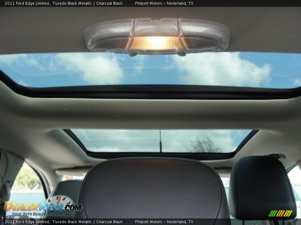 Sunroof of 2011 Ford Edge Limited Photo #24