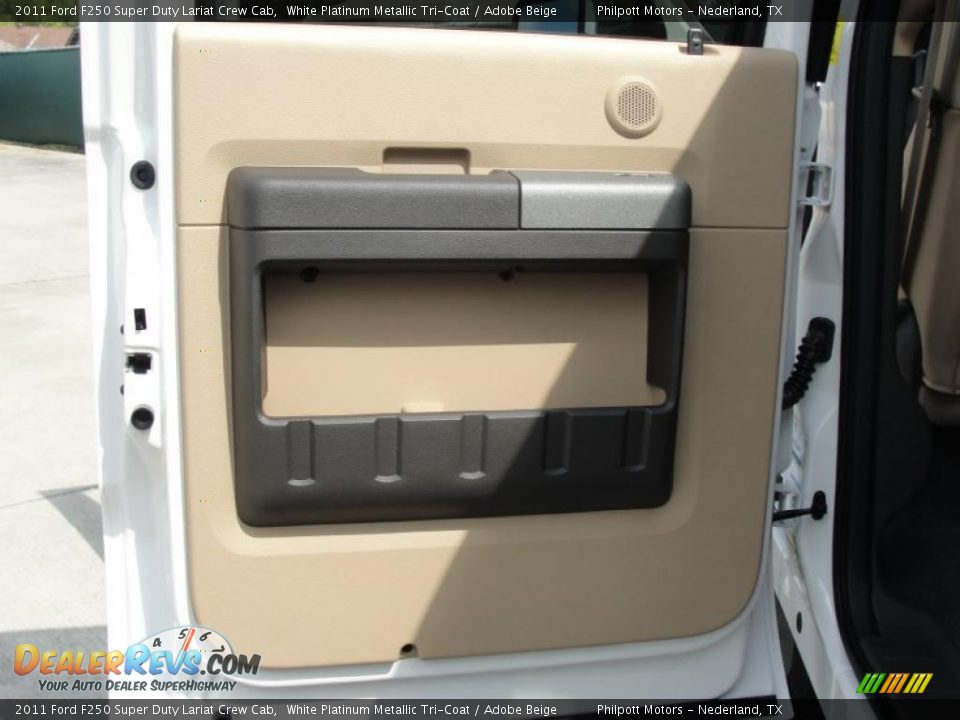 Door Panel of 2011 Ford F250 Super Duty Lariat Crew Cab Photo #21