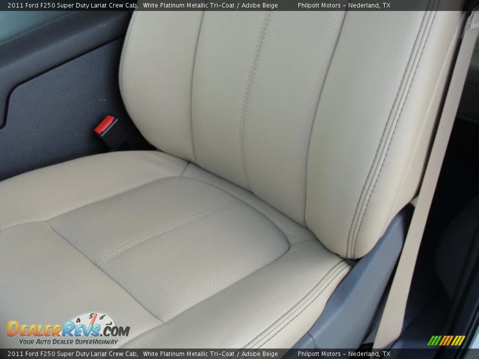 2011 Ford F250 Super Duty Lariat Crew Cab White Platinum Metallic Tri-Coat / Adobe Beige Photo #24