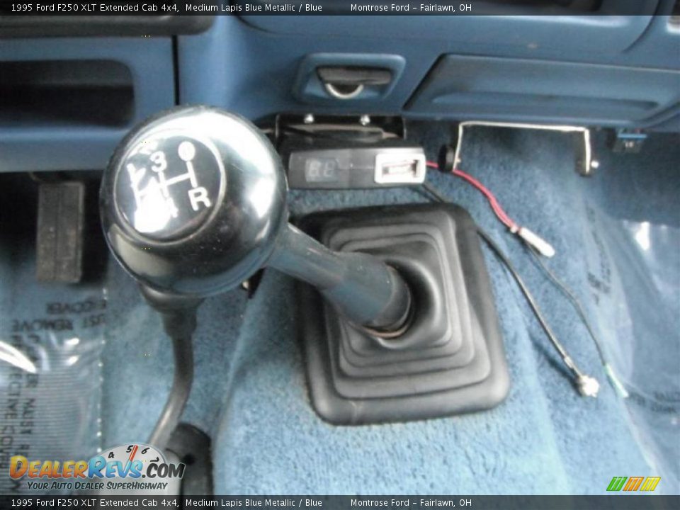 1995 Ford F250 XLT Extended Cab 4x4 Shifter Photo #13