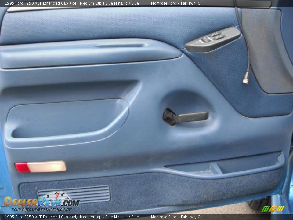 Door Panel of 1995 Ford F250 XLT Extended Cab 4x4 Photo #18