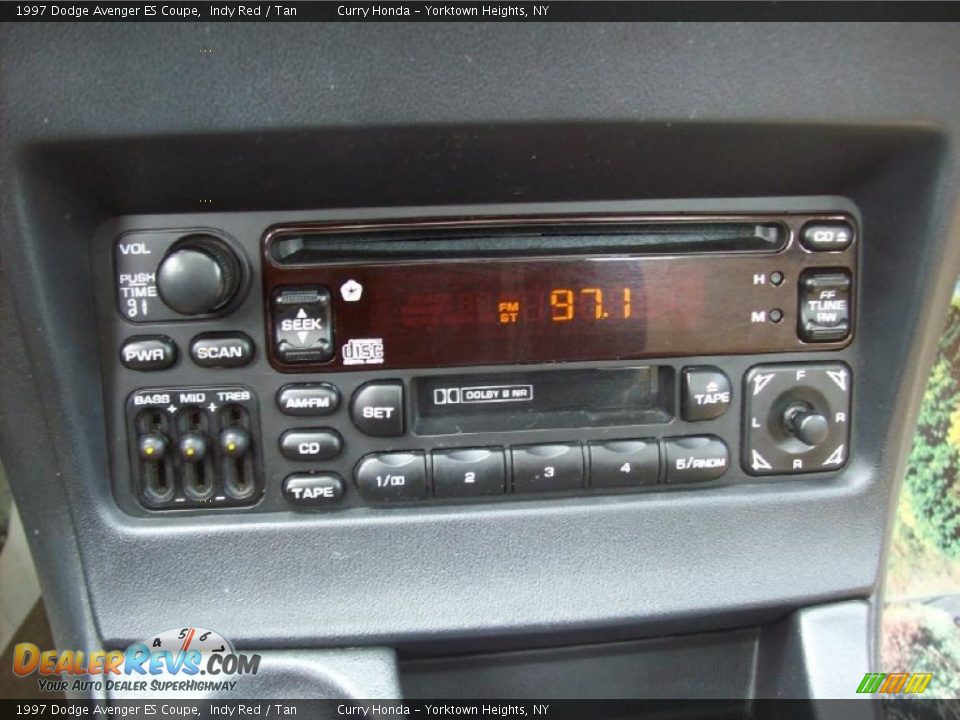 Controls of 1997 Dodge Avenger ES Coupe Photo #18