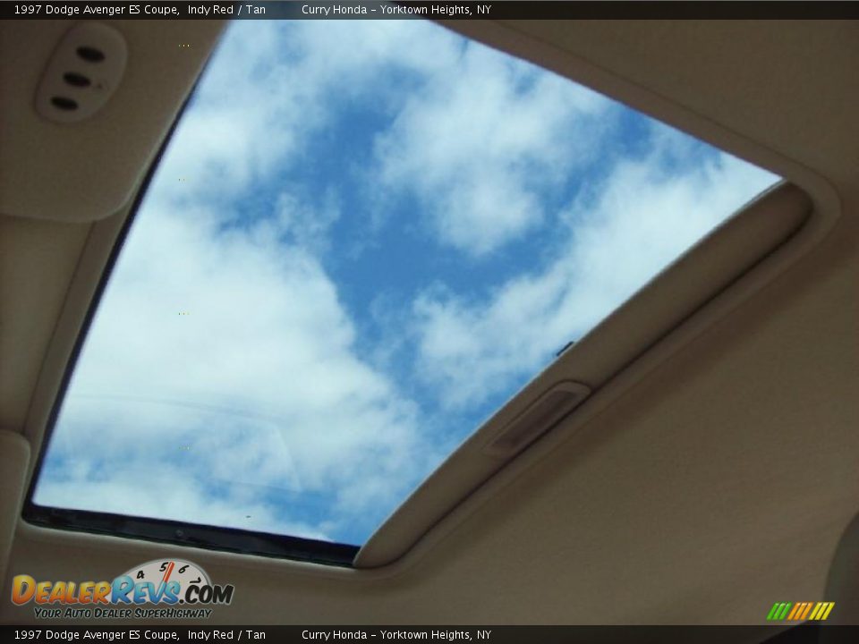 Sunroof of 1997 Dodge Avenger ES Coupe Photo #20