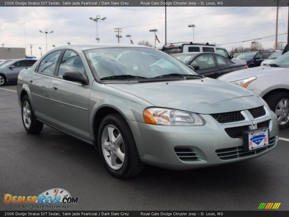 2006 Dodge Stratus SXT Sedan Satin Jade Pearlcoat / Dark Slate Grey Photo #2