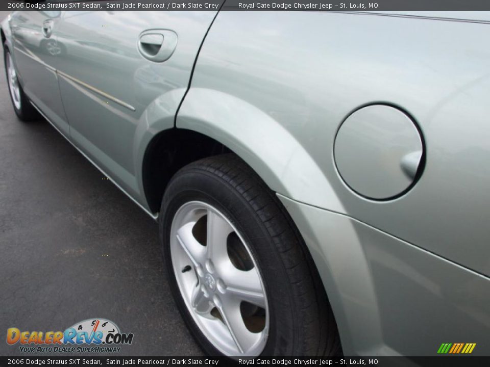 2006 Dodge Stratus SXT Sedan Satin Jade Pearlcoat / Dark Slate Grey Photo #4