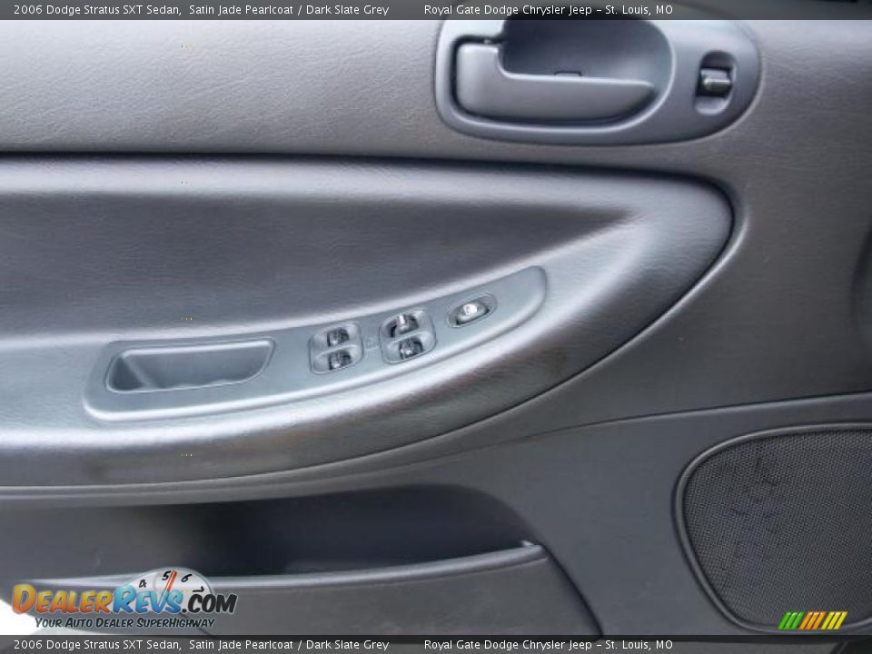 2006 Dodge Stratus SXT Sedan Satin Jade Pearlcoat / Dark Slate Grey Photo #15